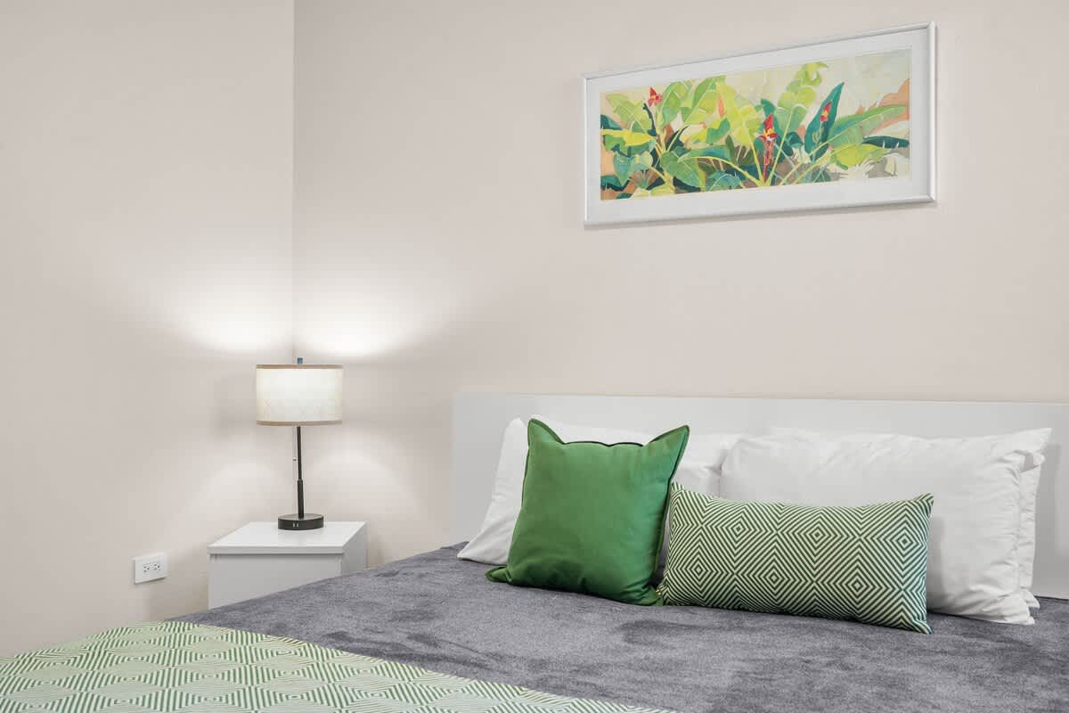 Balcony With Views | King-Sized Bed | Free Parking - Picture 7