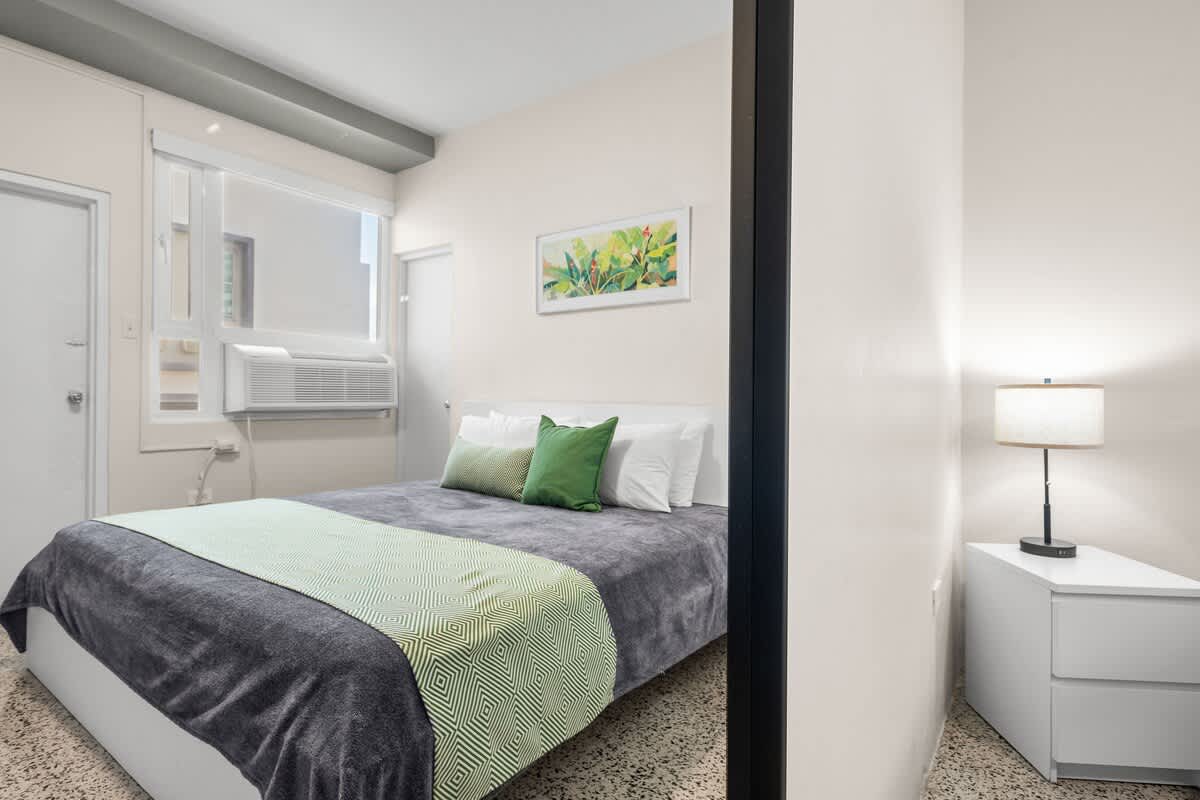 Balcony With Views | King-Sized Bed | Free Parking - Picture 15