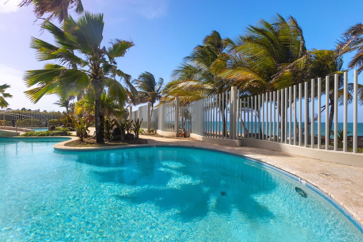 Grand Bay Beachfront Suite with Pool