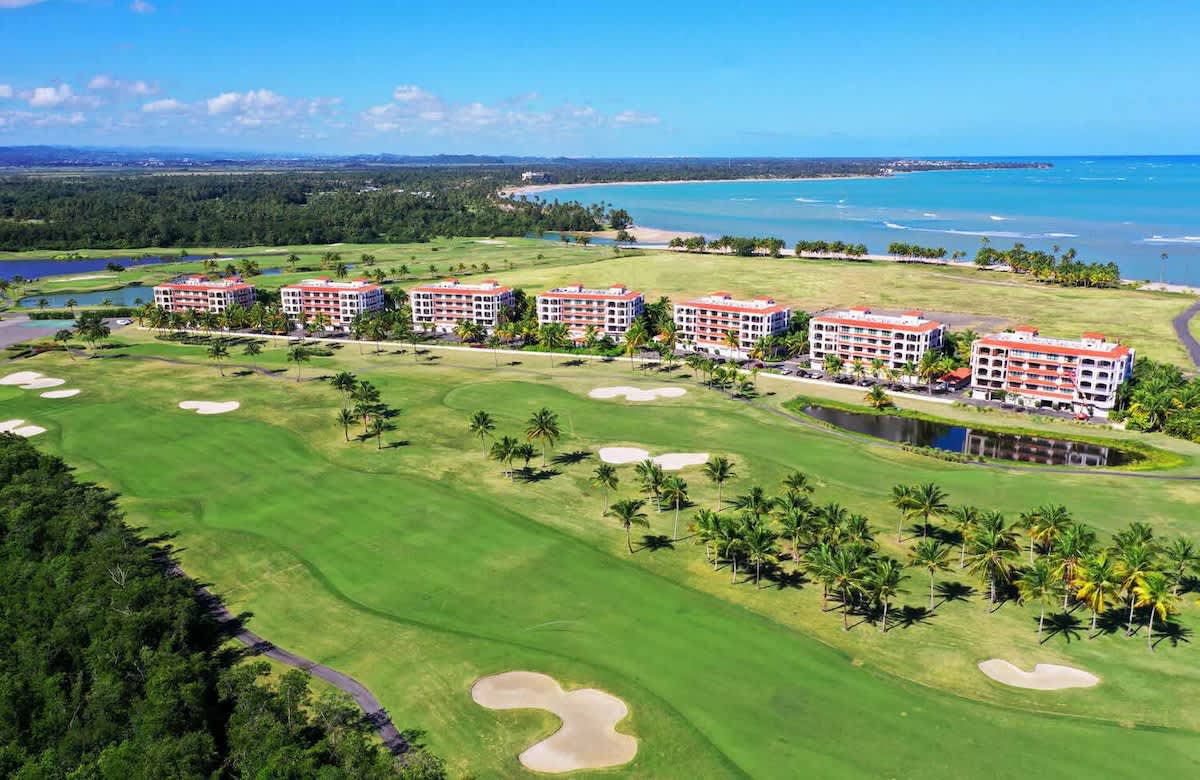 Beach & Golf Course Views