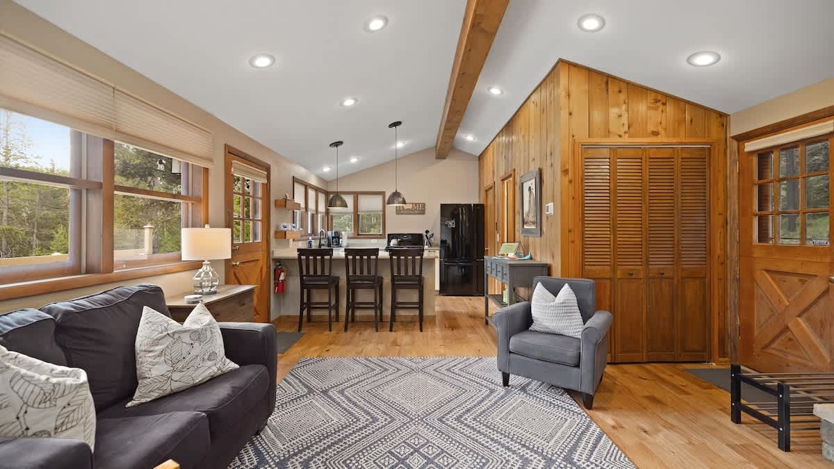 Pinecone Cabin