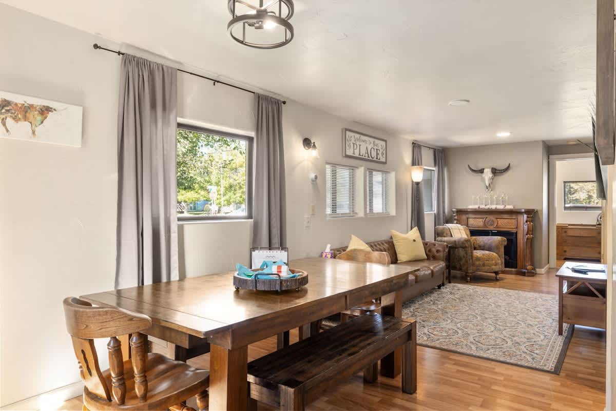 Base Camp with Hot Tub, on main street, Wi-Fi, dog — Red Lodge, MT — vacation rental