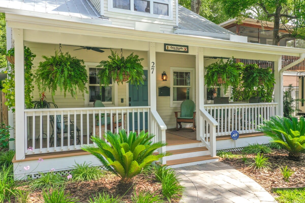 Casa DeSoto - Luxury Downtown Oasis — photo 8