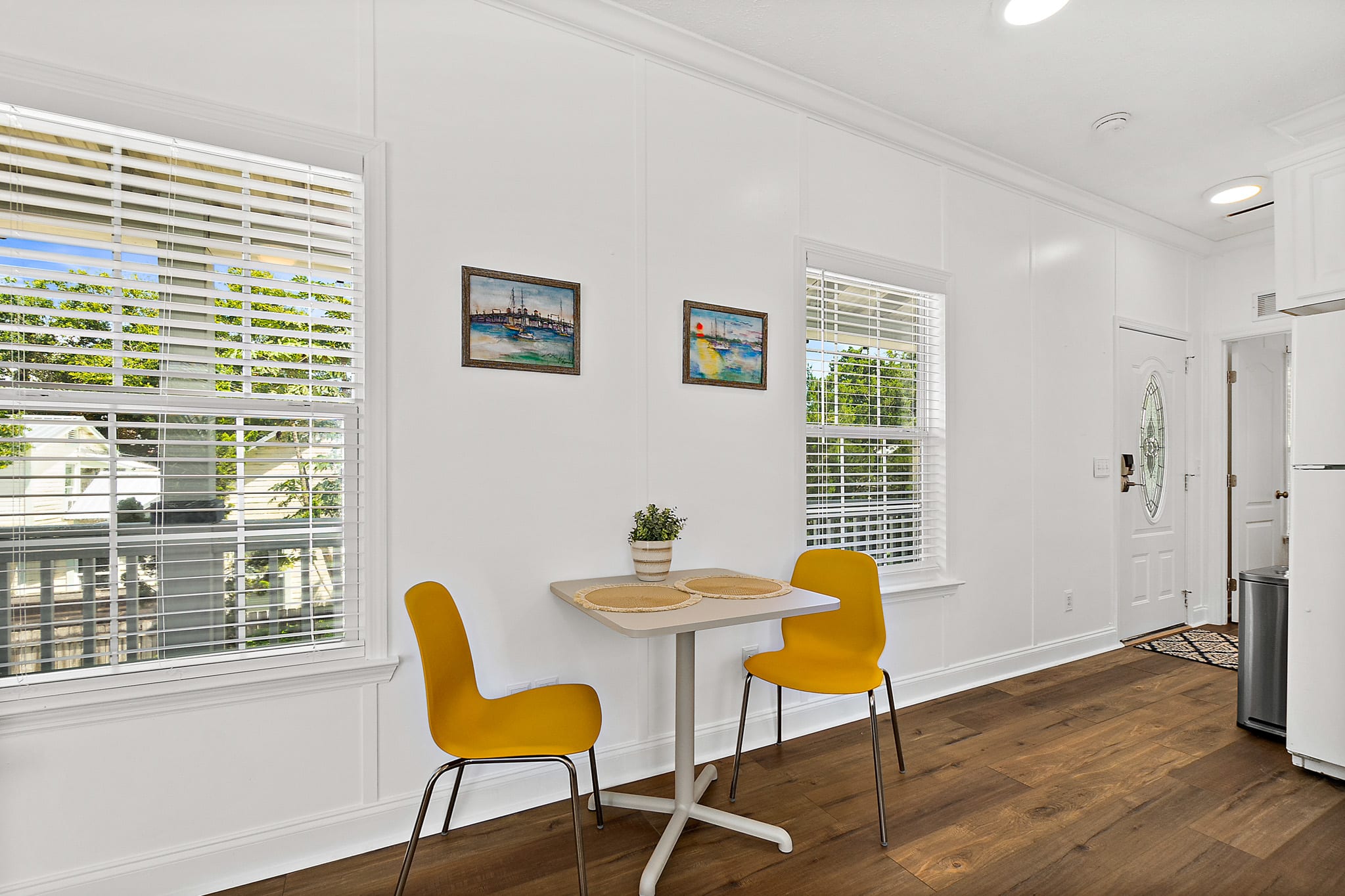 Treetop Cottage - 3 blocks from Historic District — photo 8