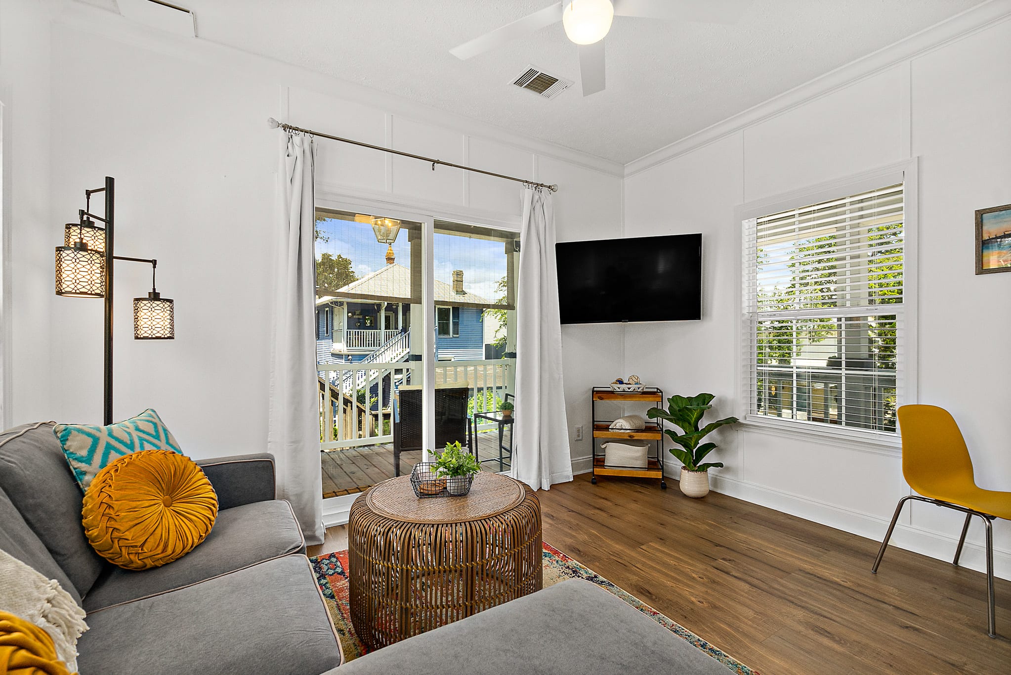 Treetop Cottage - 3 blocks from Historic District — photo 10
