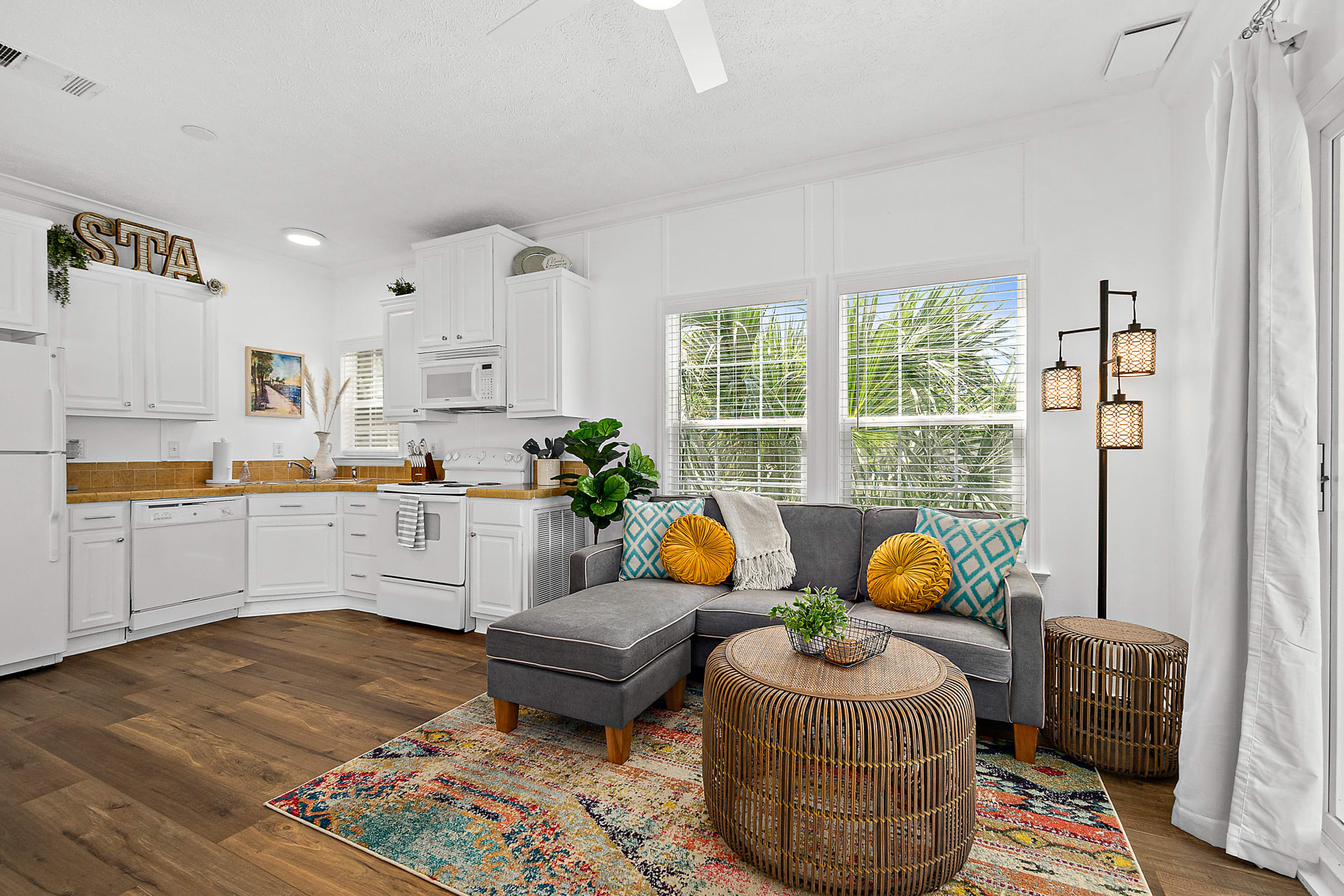 Treetop Cottage - 3 blocks from Historic District — photo 12