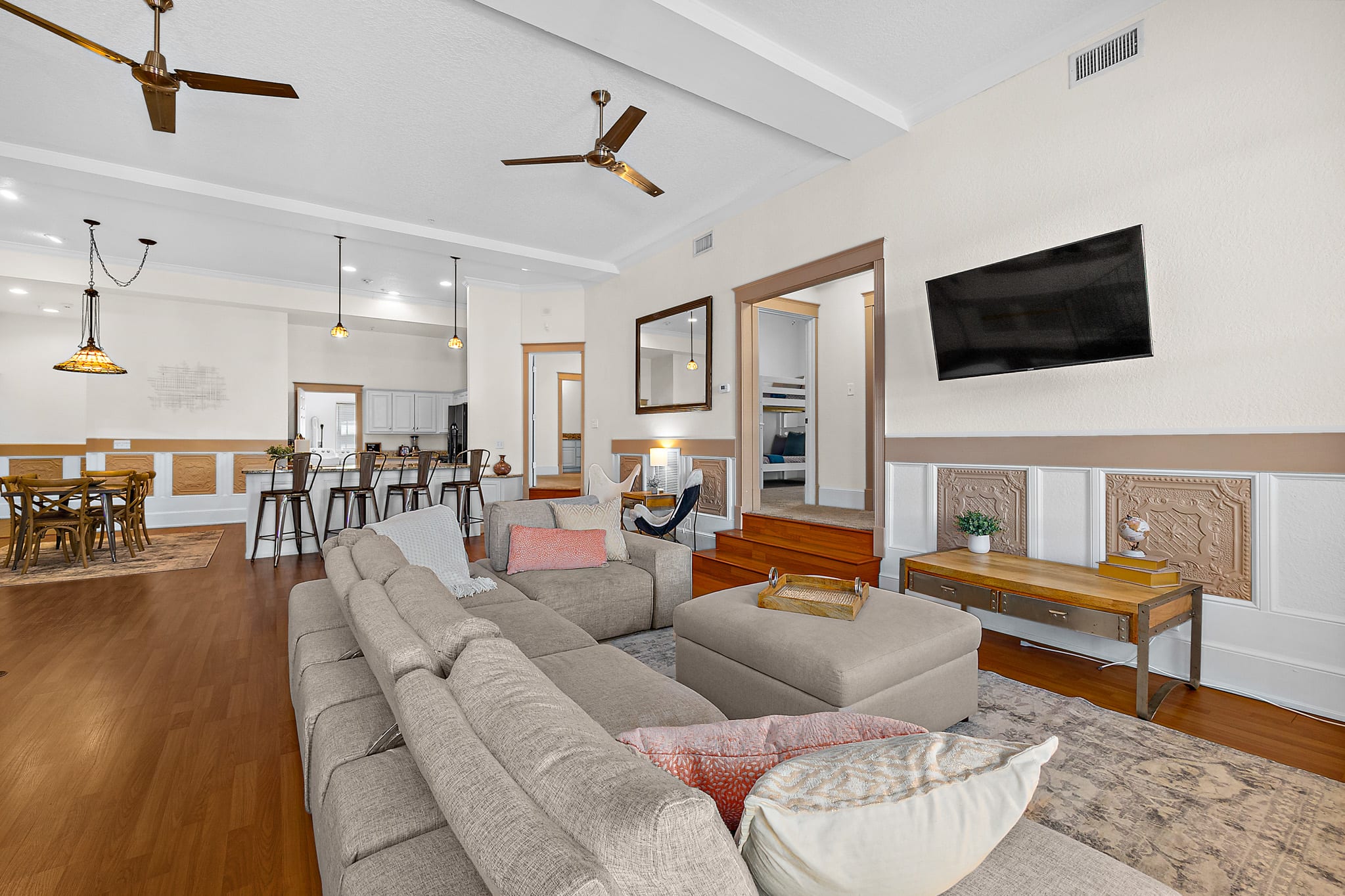 The Ray - 2nd Floor Historic Condo- Walk to DNTN — photo 18