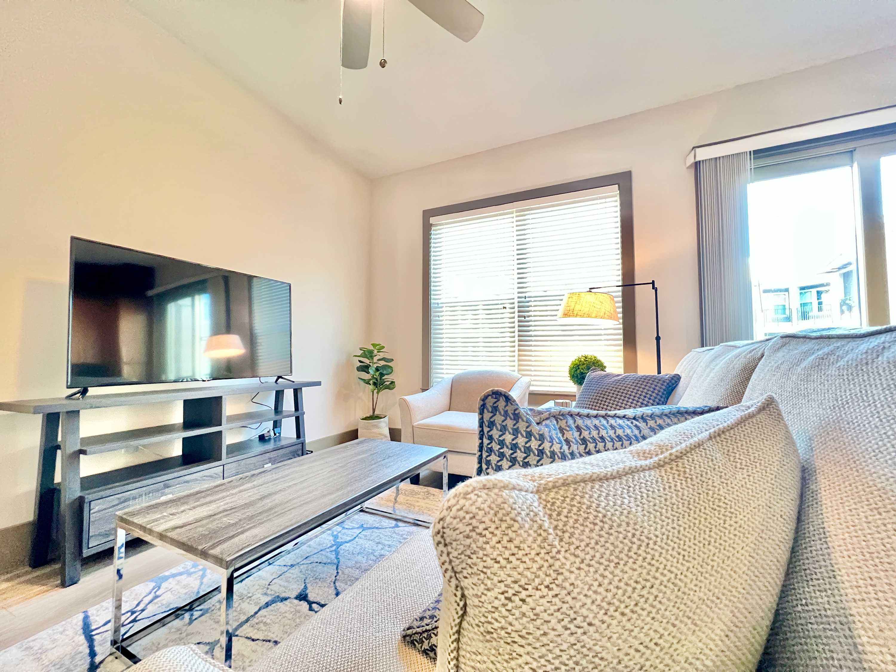 1 BR | Westshore Lux Living | Courtyard Pool Views