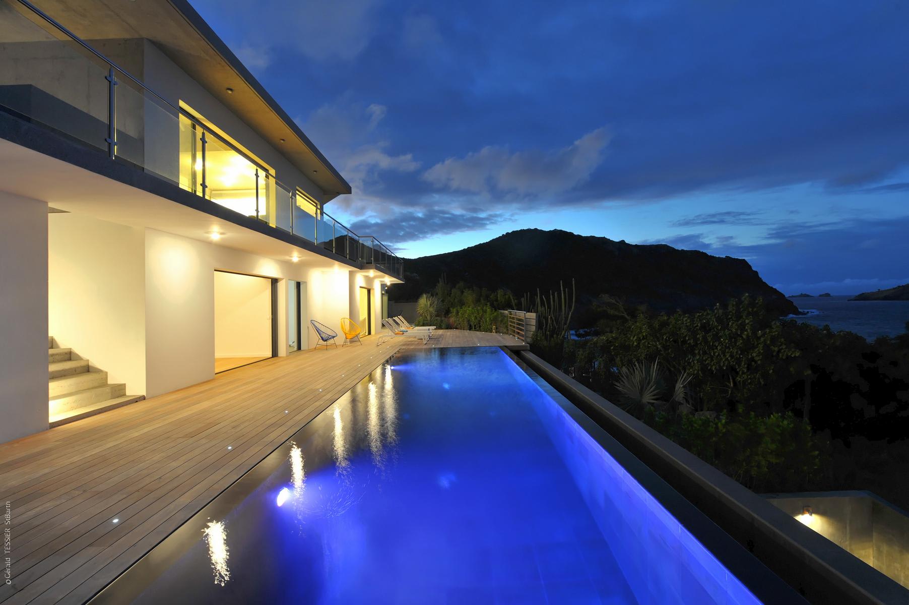 View 10