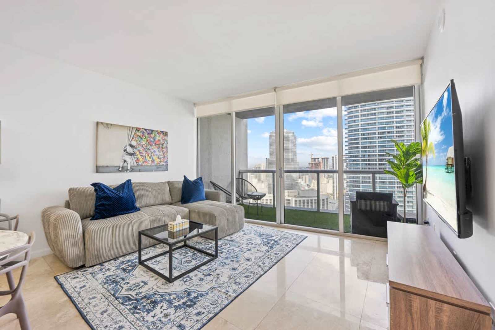 Icon Brickell with Balcony & Ocean Views interior