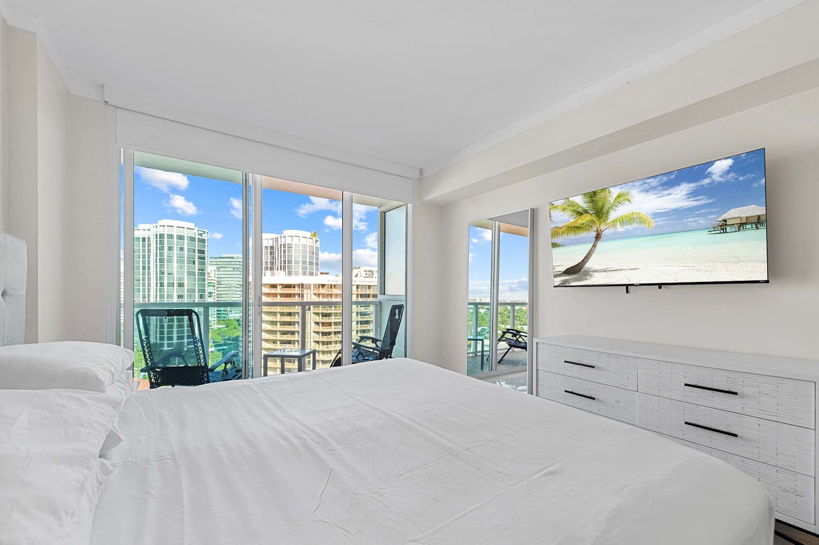 Luxury Ocean View Suite | Coconut Grove detail 6
