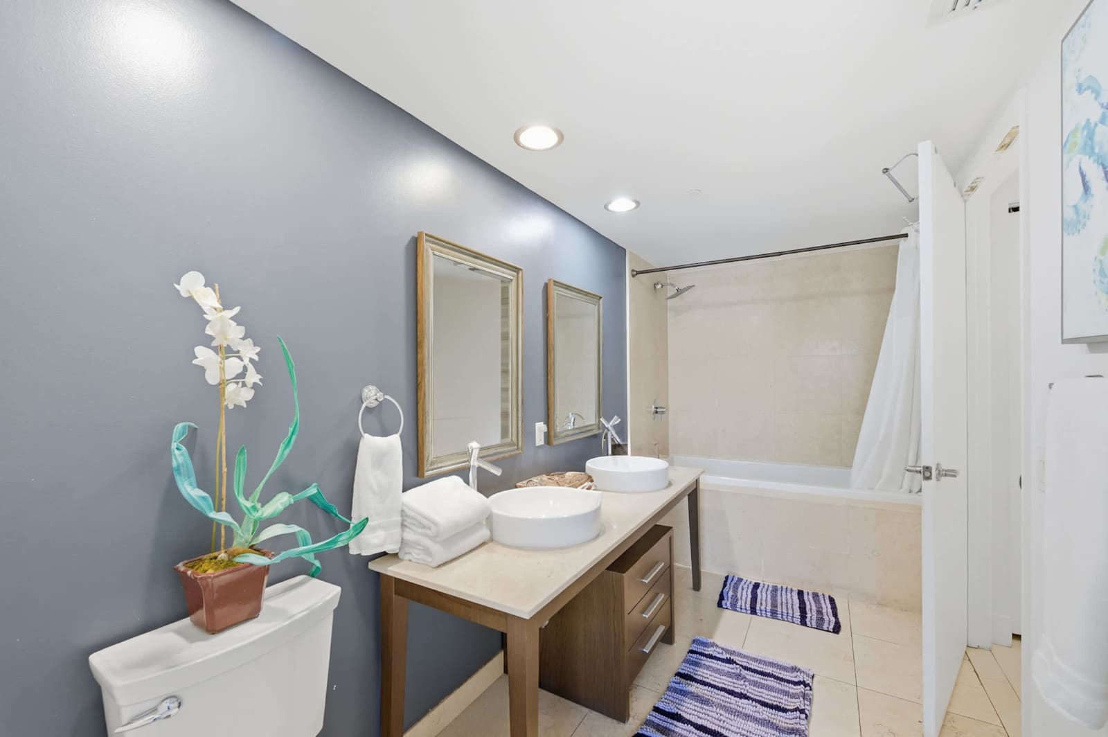 Luxury Brickell Condo with Balcony and City Views detail 5