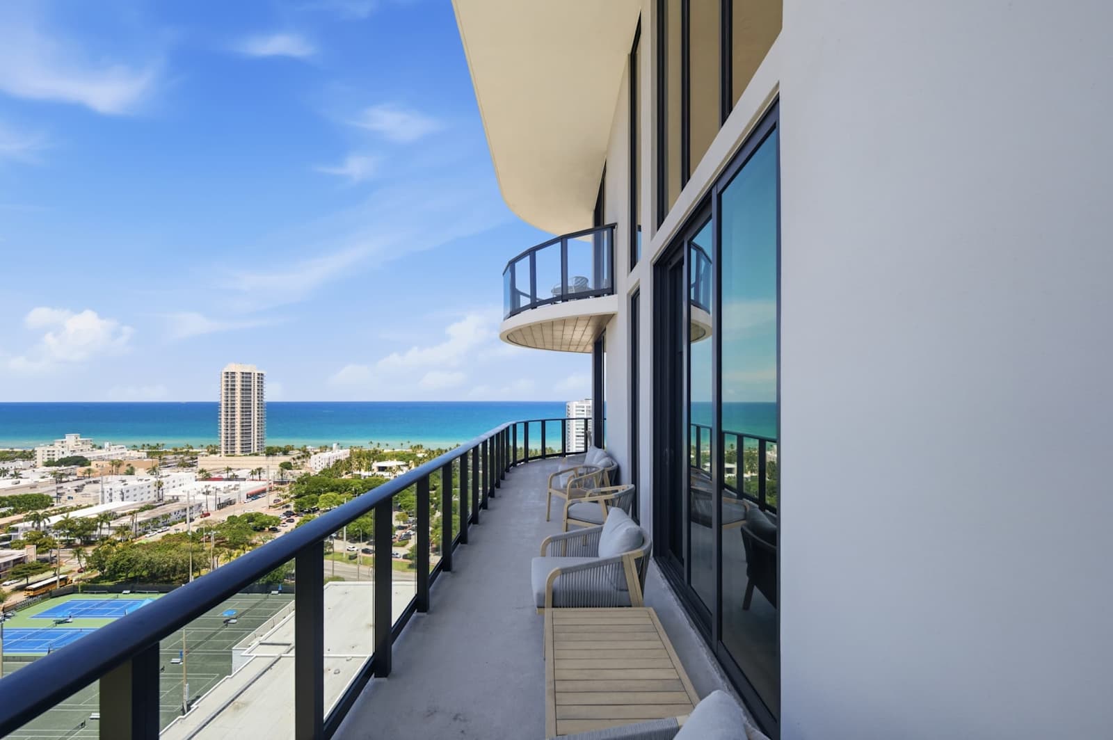 Luxury Penthouse with Panoramic Ocean Views living space