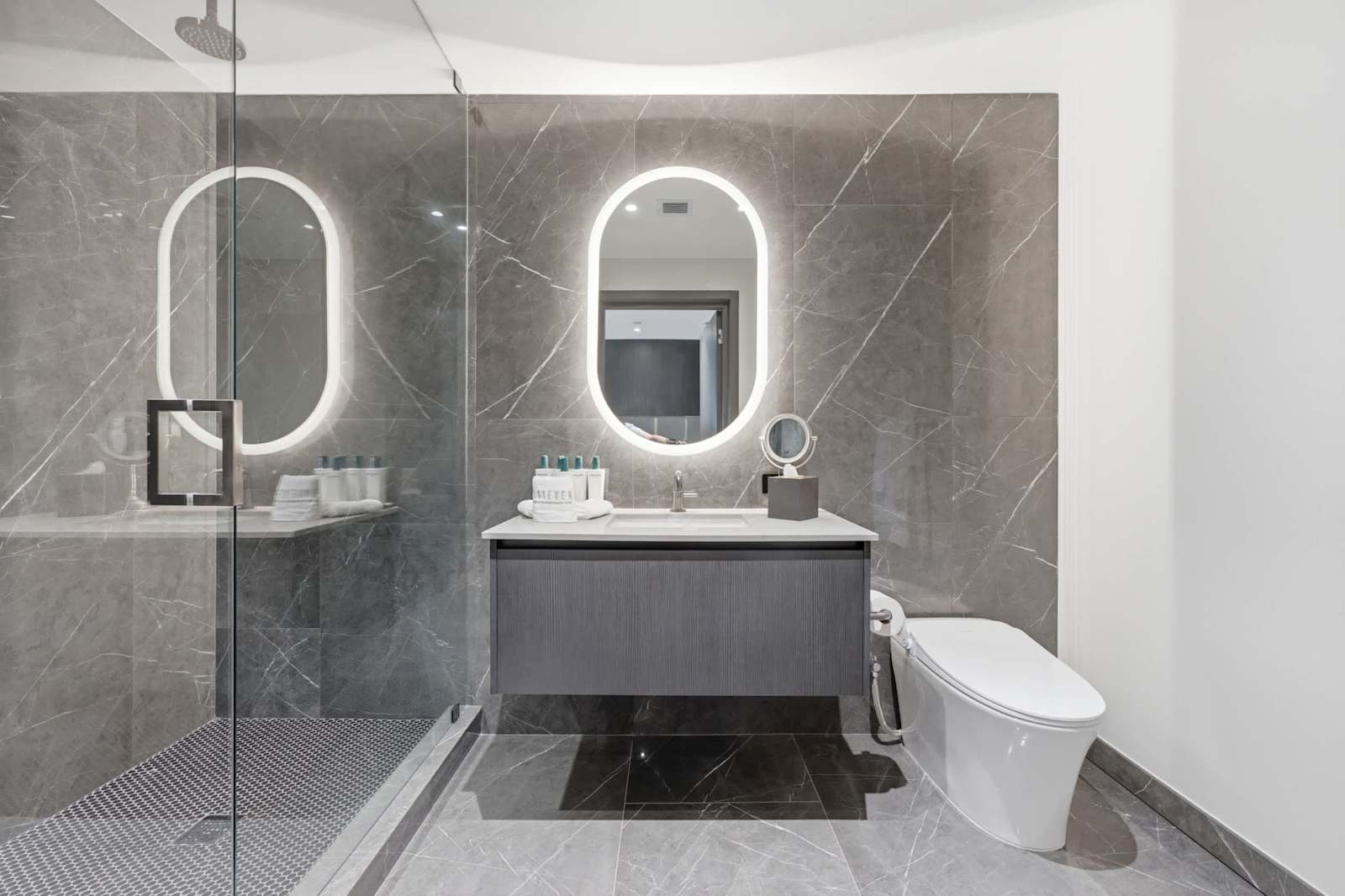 Luxury E11EVEN Residence with ELITE AMENITIES detail 2