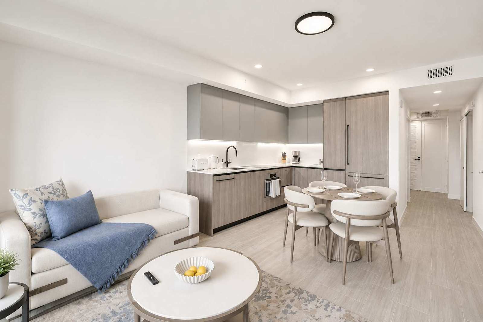 Miami Beach Family Friendly Luxury Condo Sea Views interior