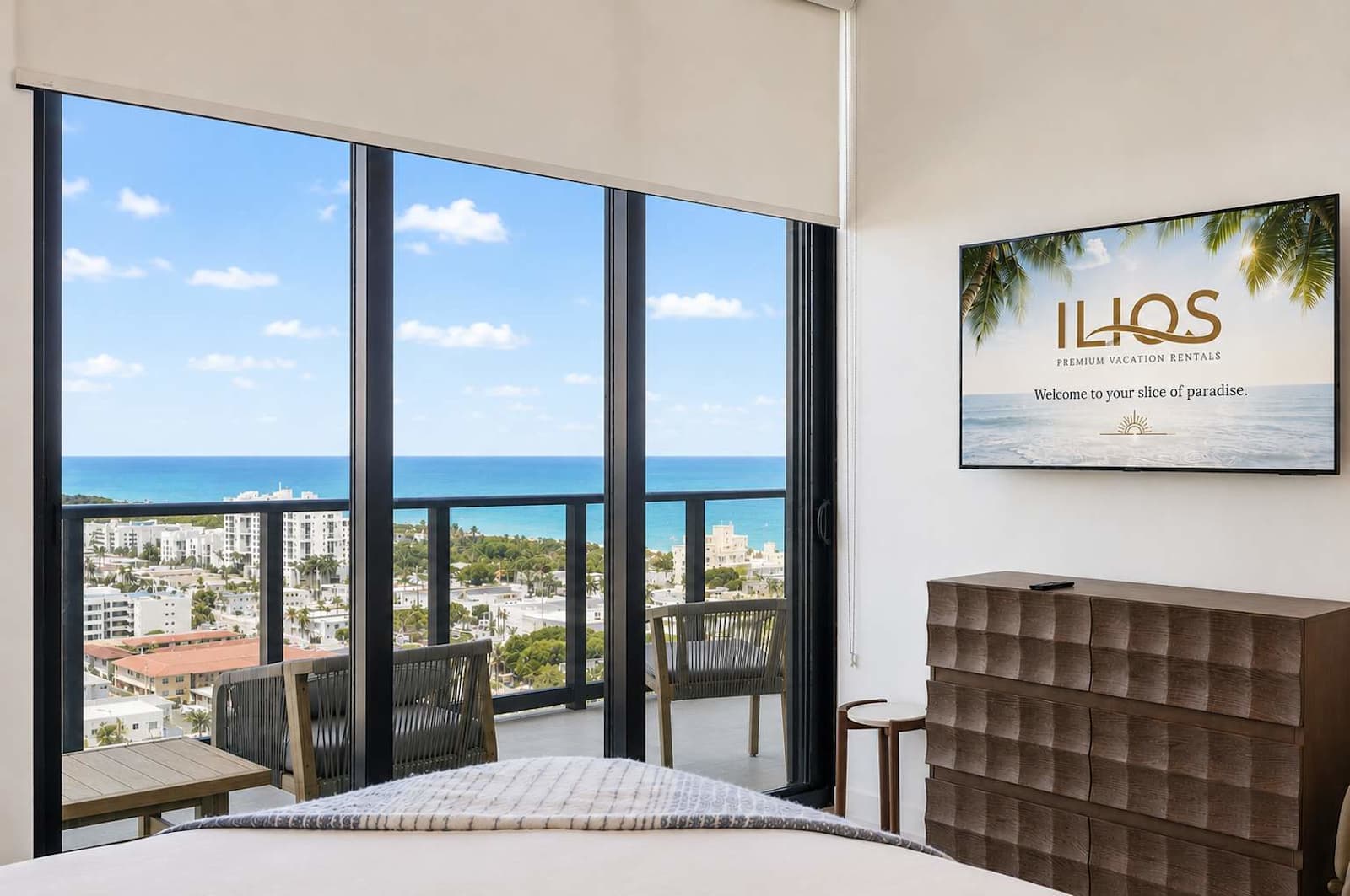 Luxury Penthouse with Panoramic Ocean Views detail 3