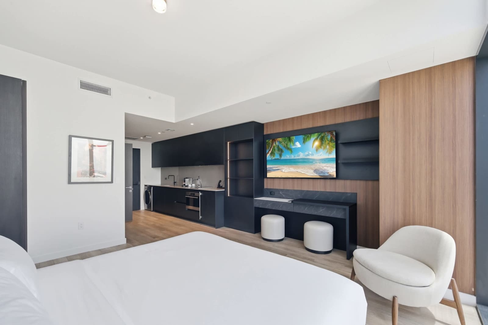 Luxury E11EVEN Studio 50th Floor with Elite Amenities detail 2