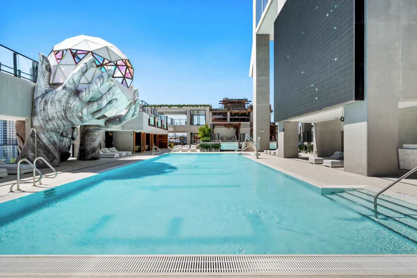 Elite Miami Condo at E11EVEN with Rooftop Pool detail 2