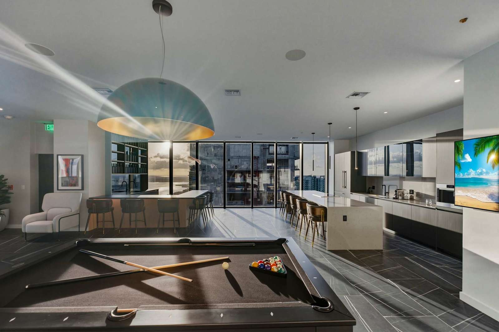 Presidential Penthouse | Private Infinity Pool interior