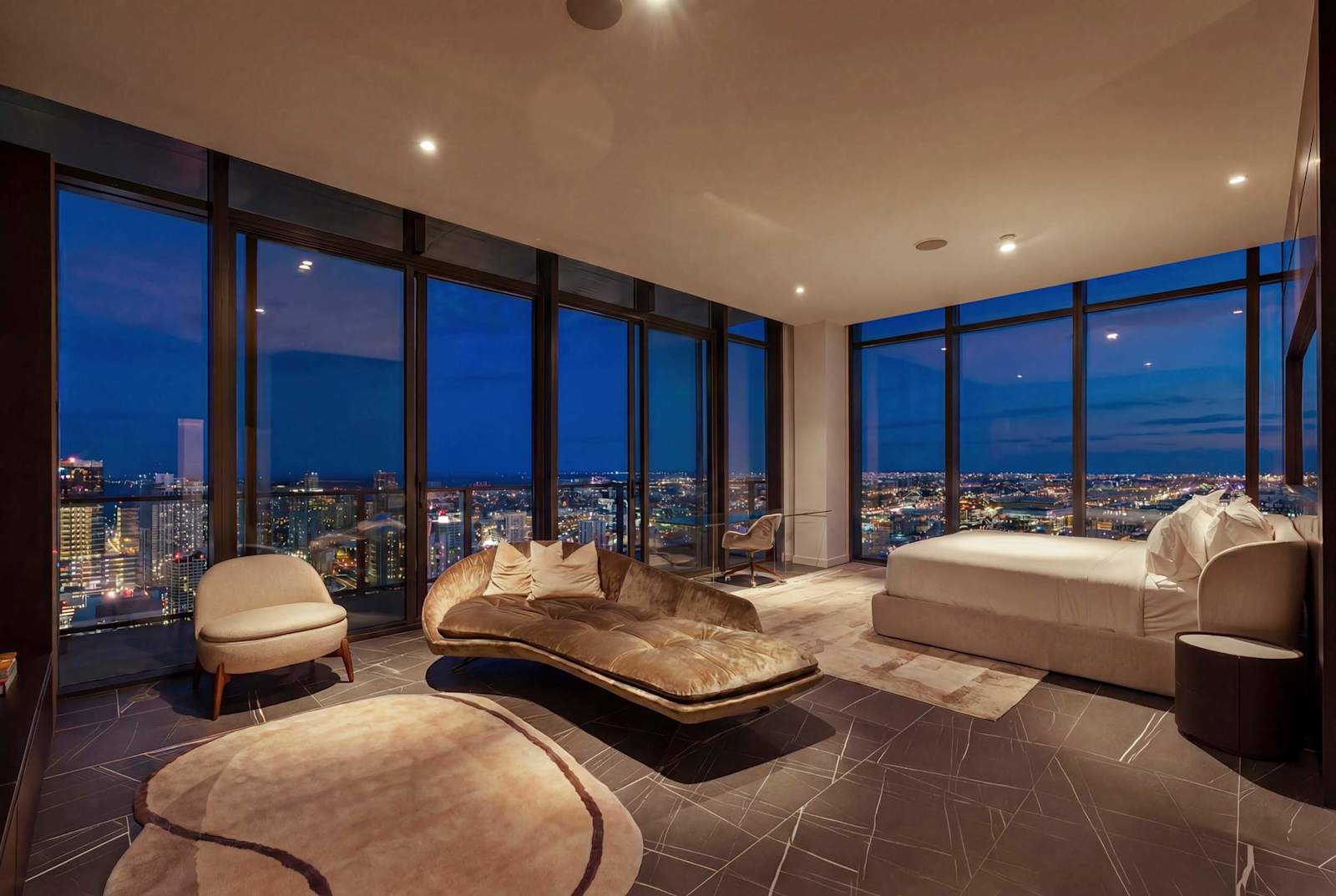 Presidential Penthouse | Private Infinity Pool interior