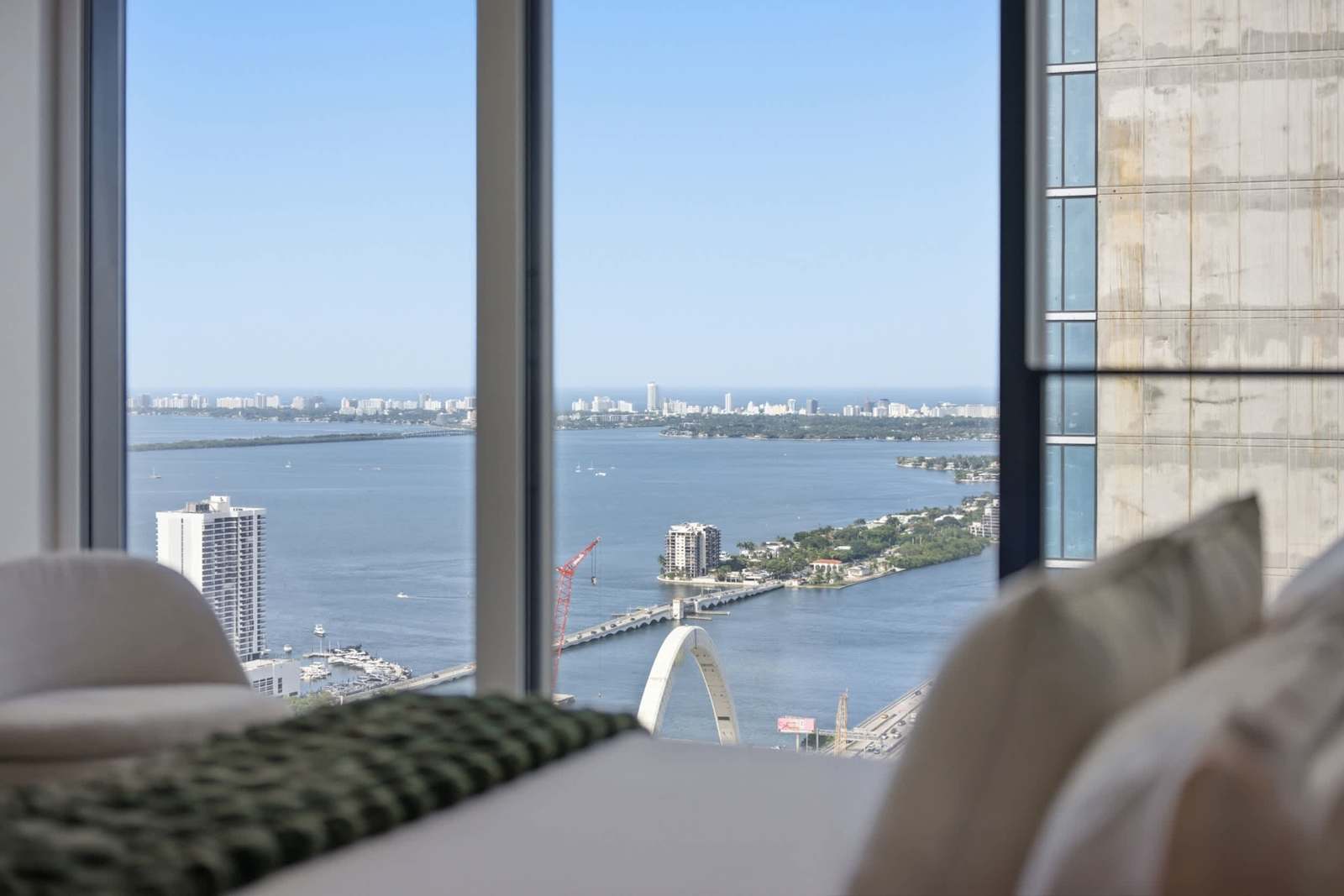 Luxury E11EVEN Skyline Views & ELITE Amenities detail 3