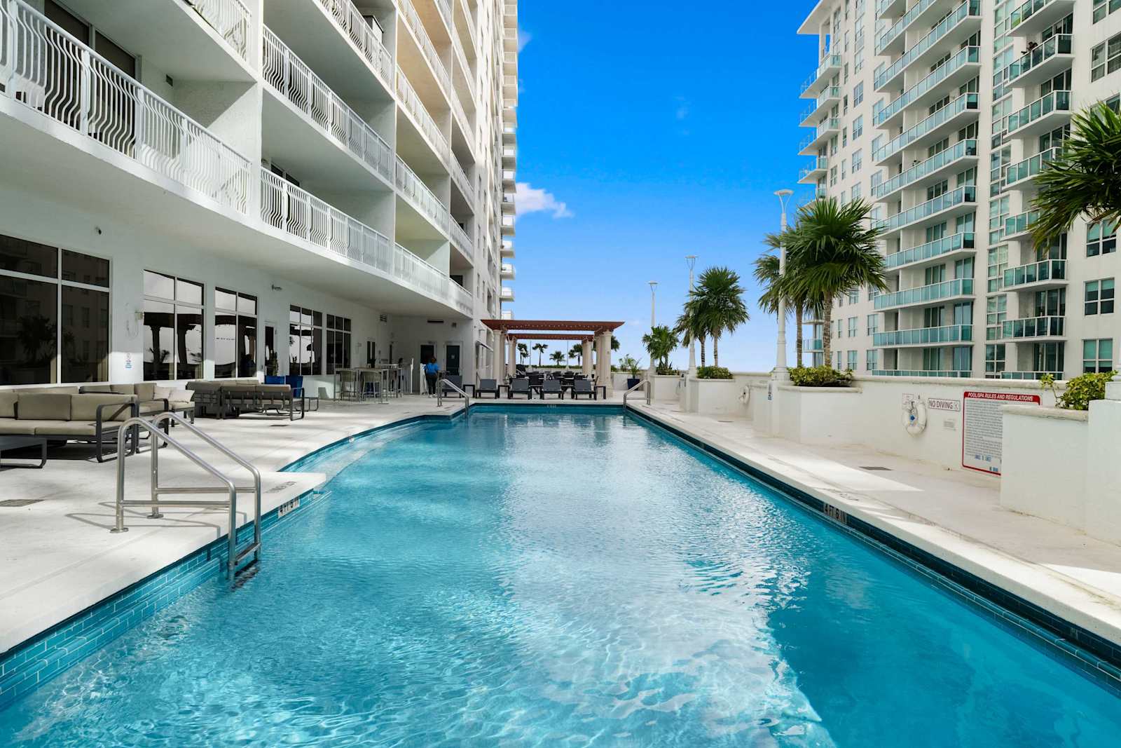 Luxury Brickell 1BR With City Views & Rooftop Pool interior