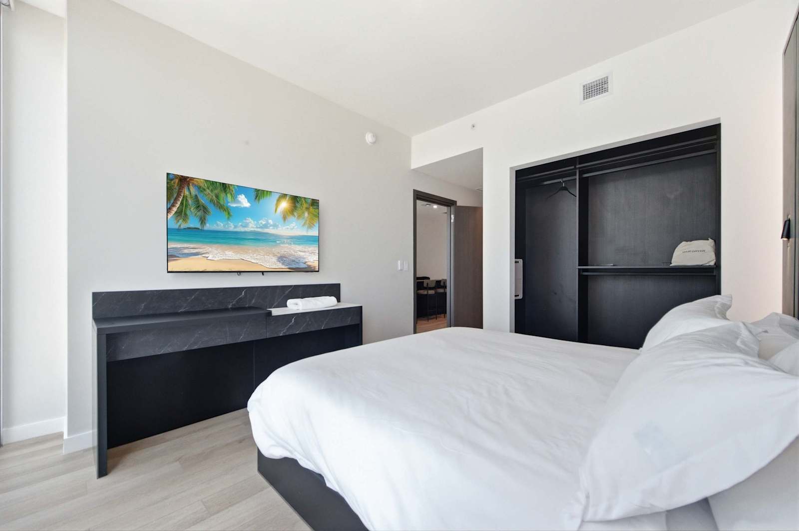 Elite 2BR Condo at E11EVEN with Rooftop Pool living space