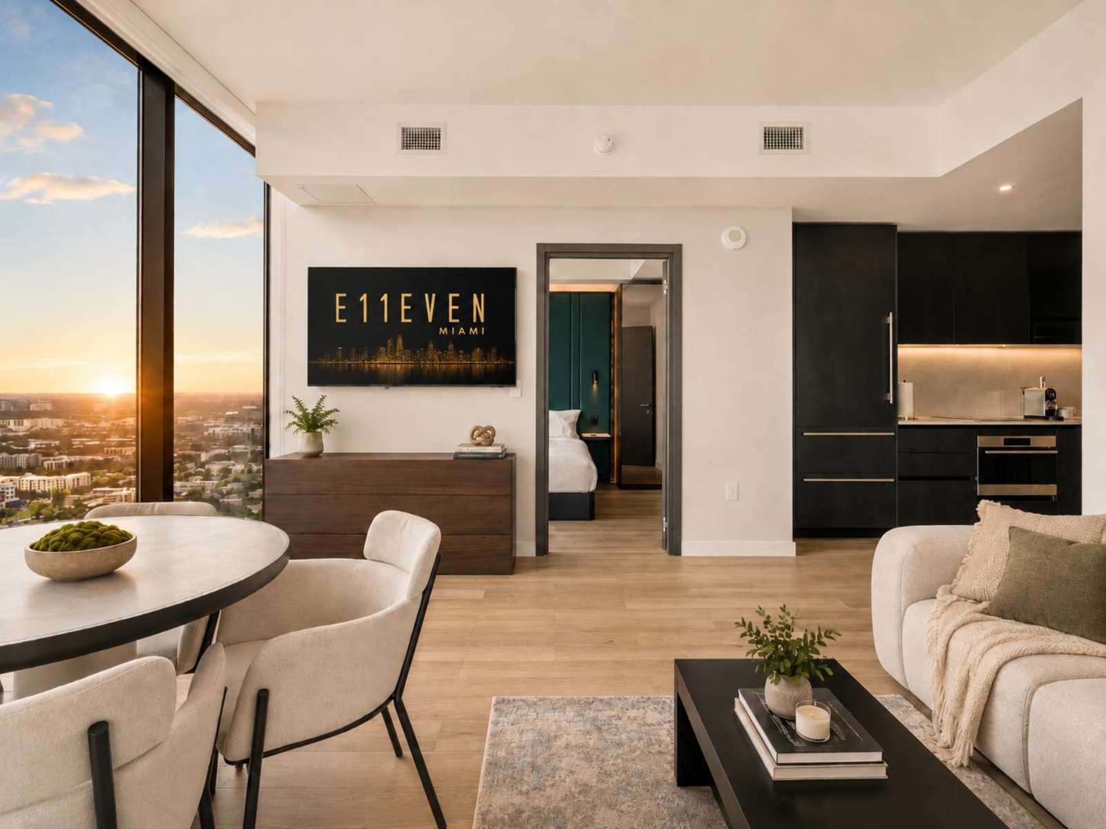 Brand New E11even Residences Suite with Ocean View detail 6