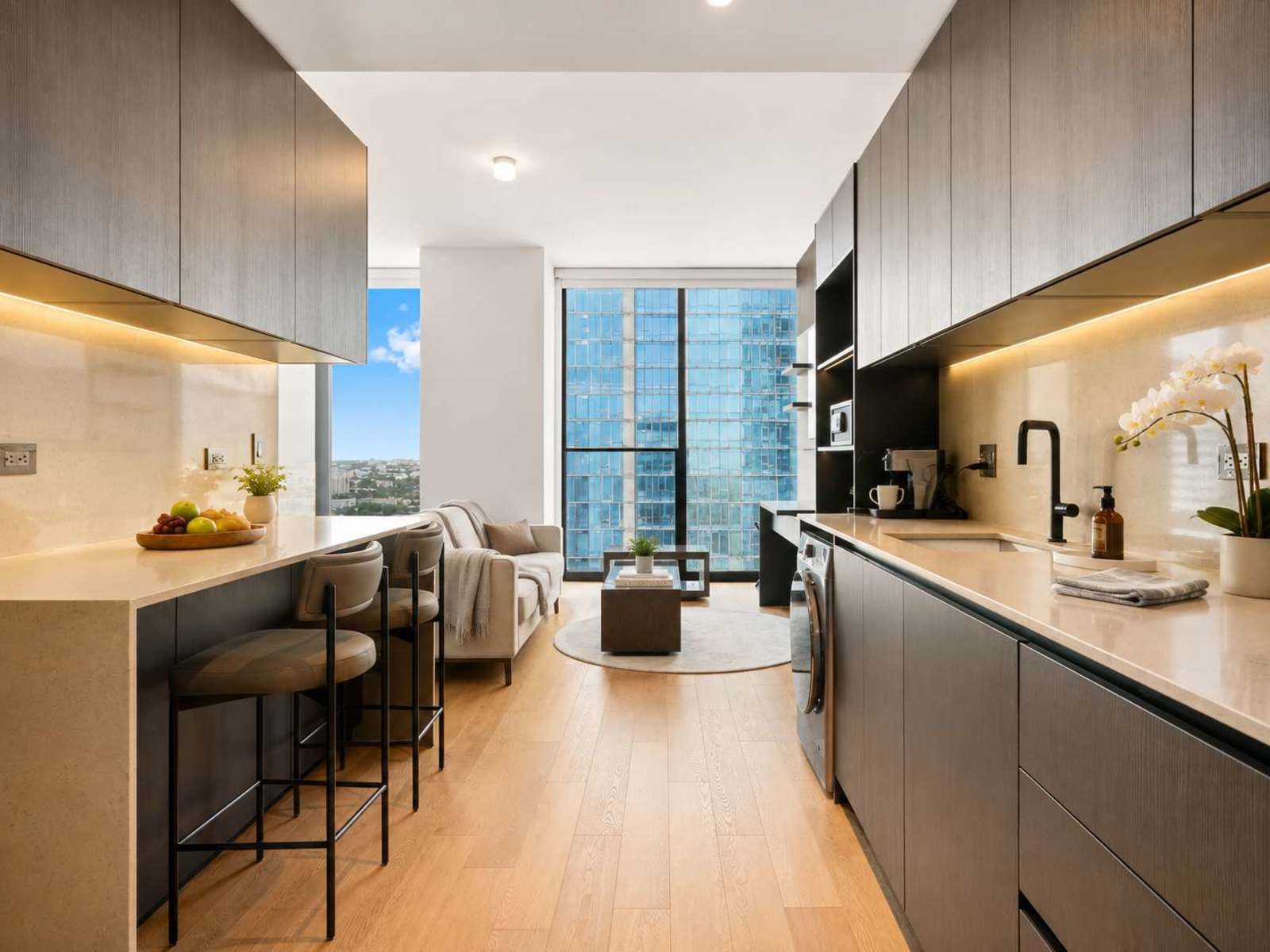 Elegant E11EVEN Residence with ELITE Amenities detail 3