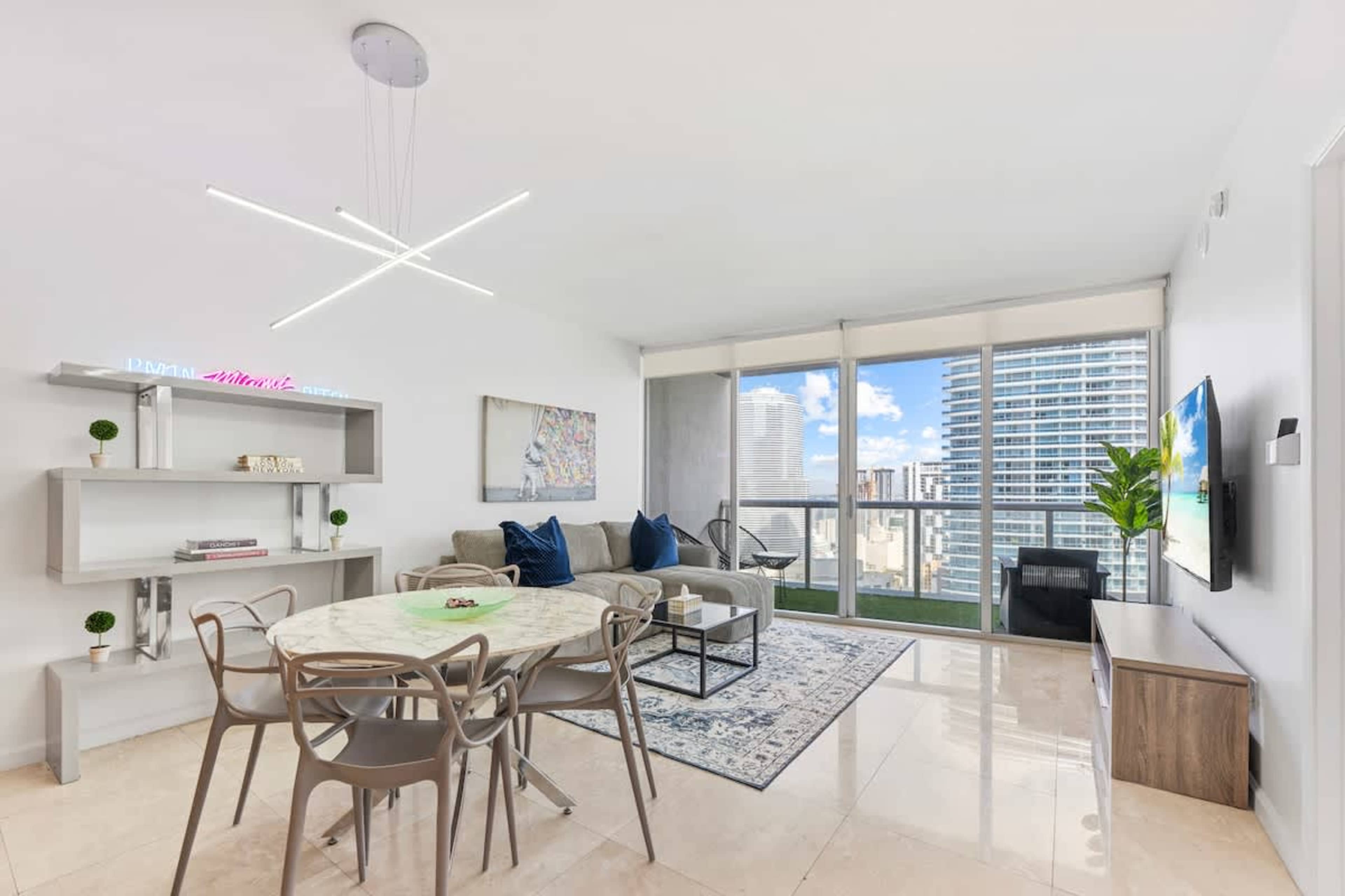 The Icon Brickell photo 1