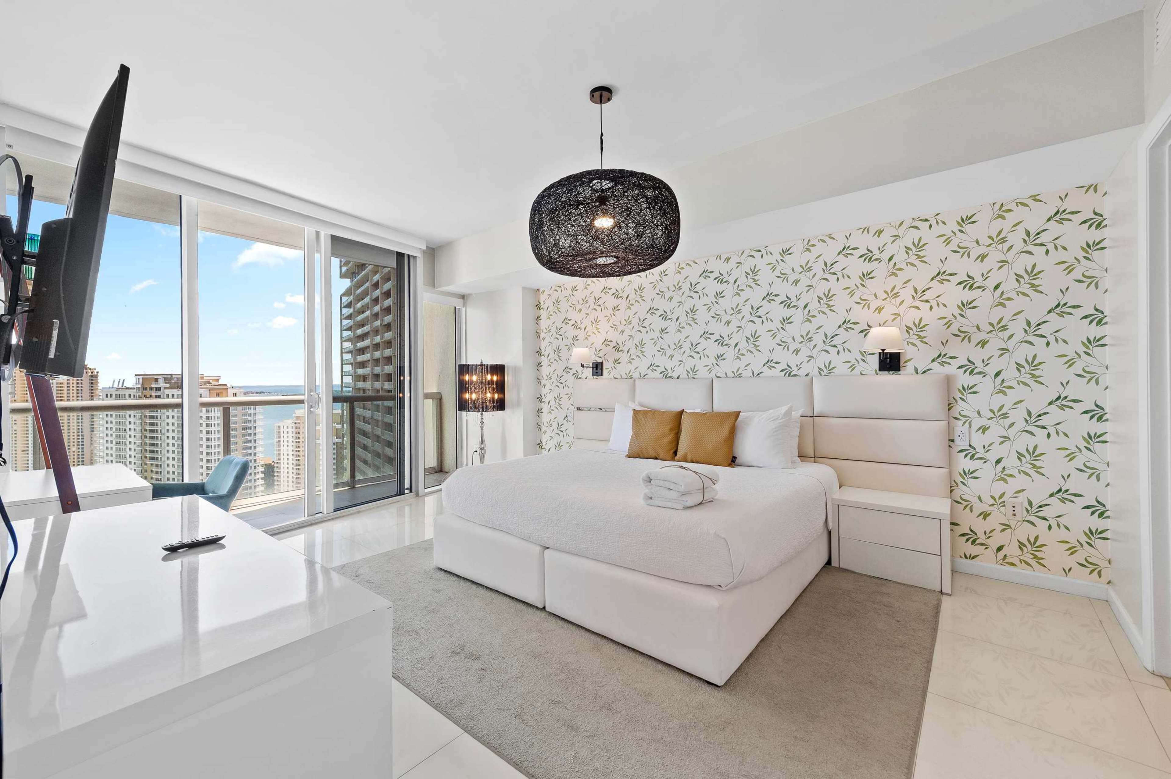 The Icon Brickell, Brickell