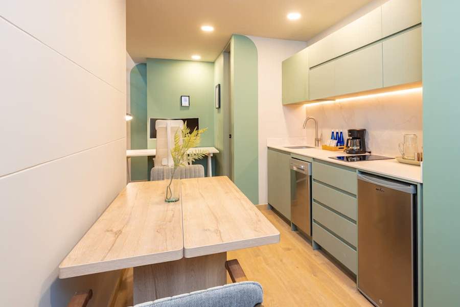 Digital Nomad Paradise 1BR unit with A/C in Manila, Guesty gallery image 3