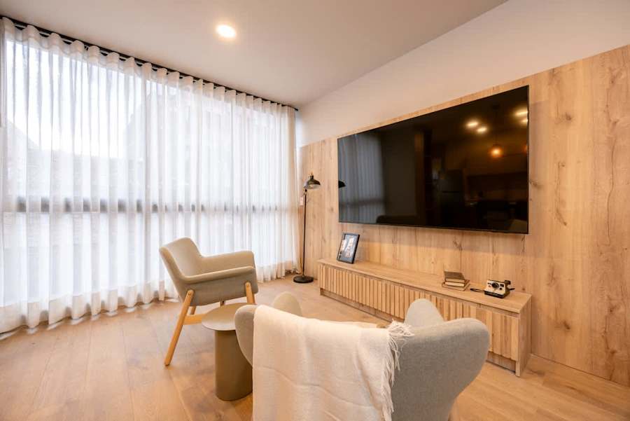 Digital Nomad Paradise 2BR unit with A/C in Manila, Guesty gallery image 10