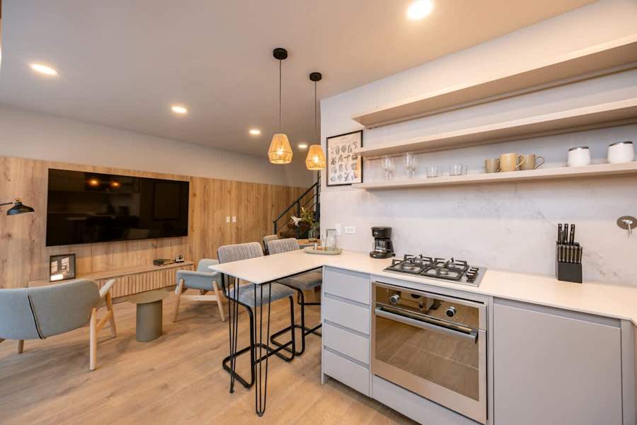 Digital Nomad Paradise 2BR unit with A/C in Manila, Guesty gallery image 11