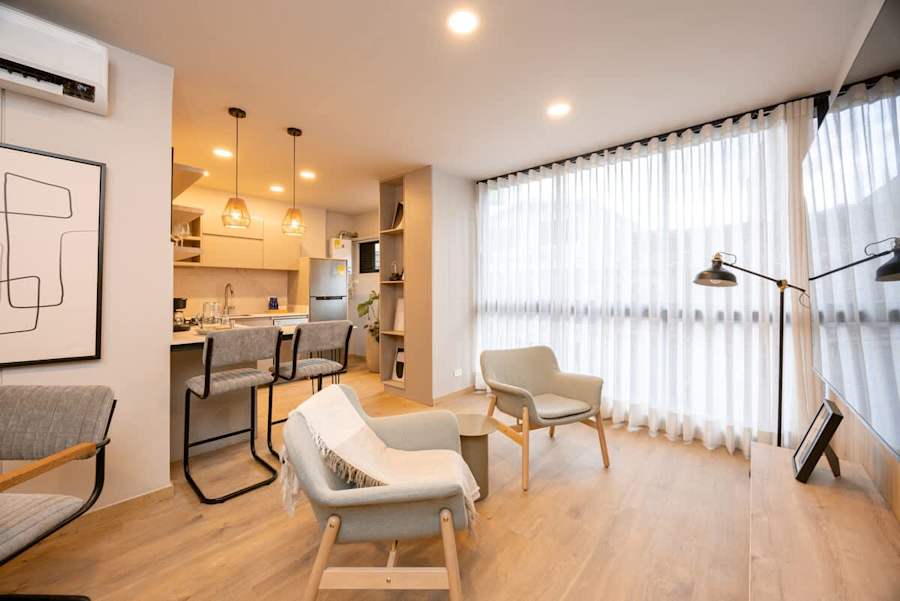 Digital Nomad Paradise 2BR unit with A/C in Manila, Guesty gallery image 2