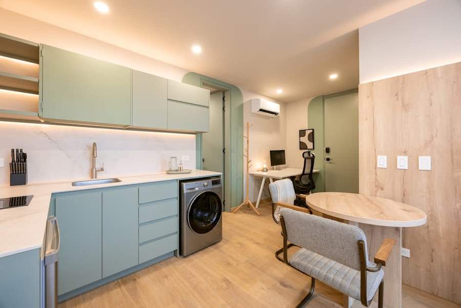 Digital Nomad Paradise 1BR Pristine Getaway w/ A/C, Guesty gallery image 4