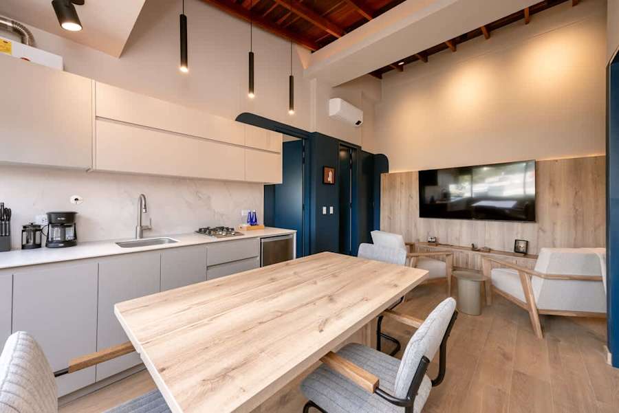 Digital Nomad Paradise 2BR in the Heart of Manila, Guesty gallery image 14