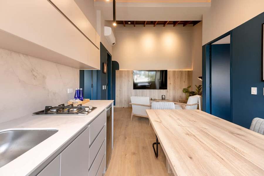 Digital Nomad Paradise 2BR in the Heart of Manila, Guesty gallery image 8