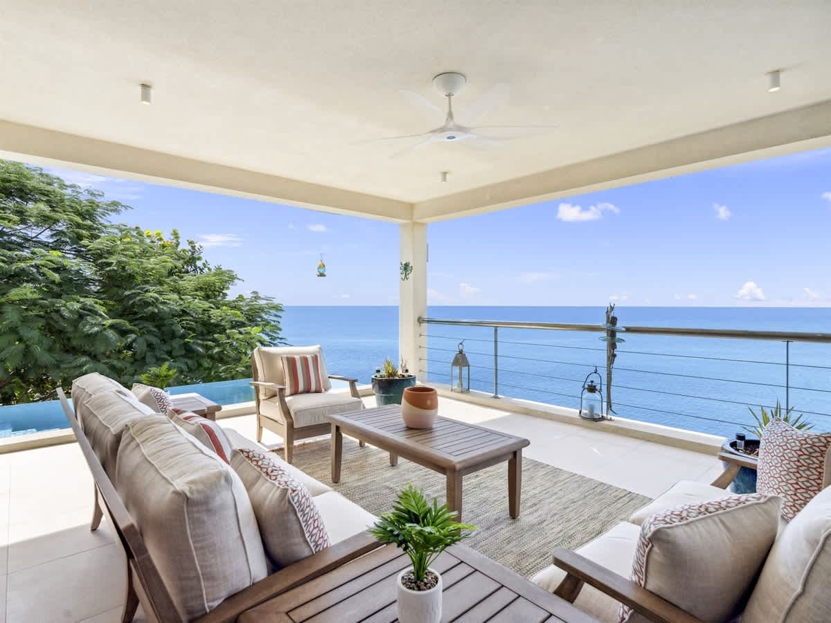 Luxury 4BR Villa With Private Pool And Ocean Views — view 3