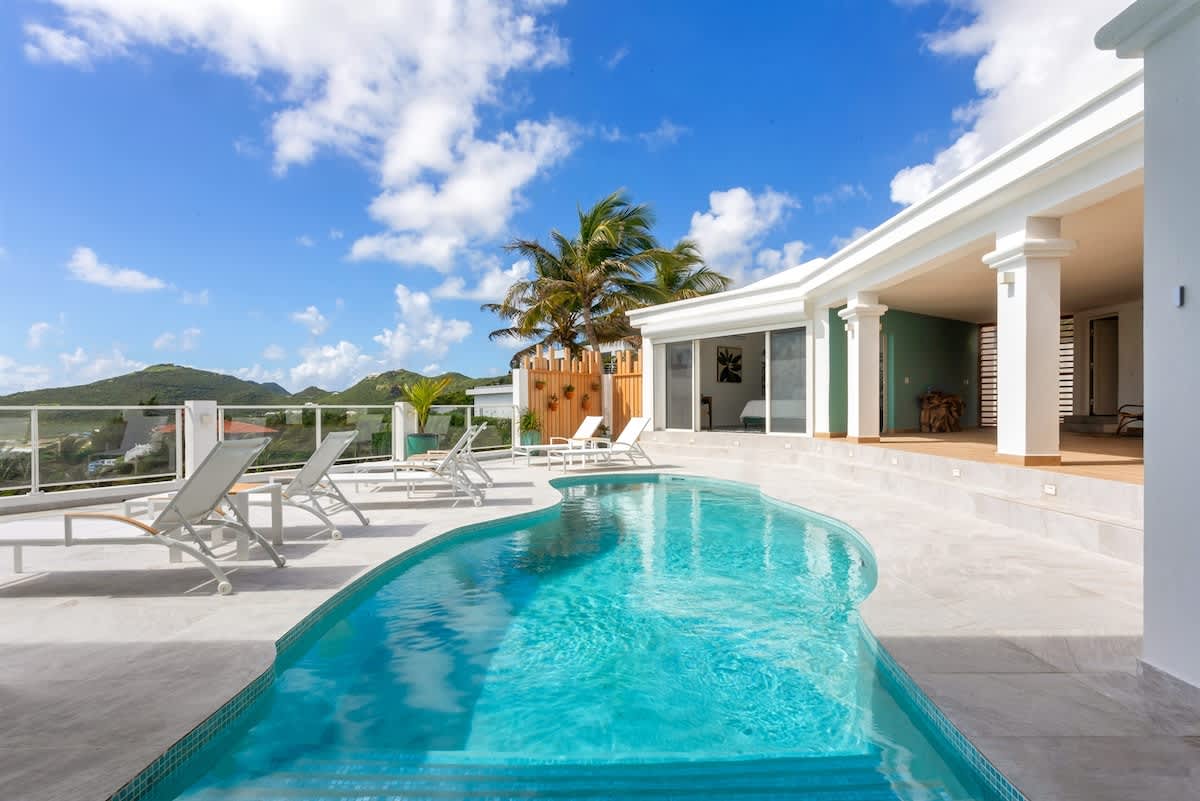 Villa Sophia Oceanfront With Generator And Pool — Sint Maarten · Sint Maarten