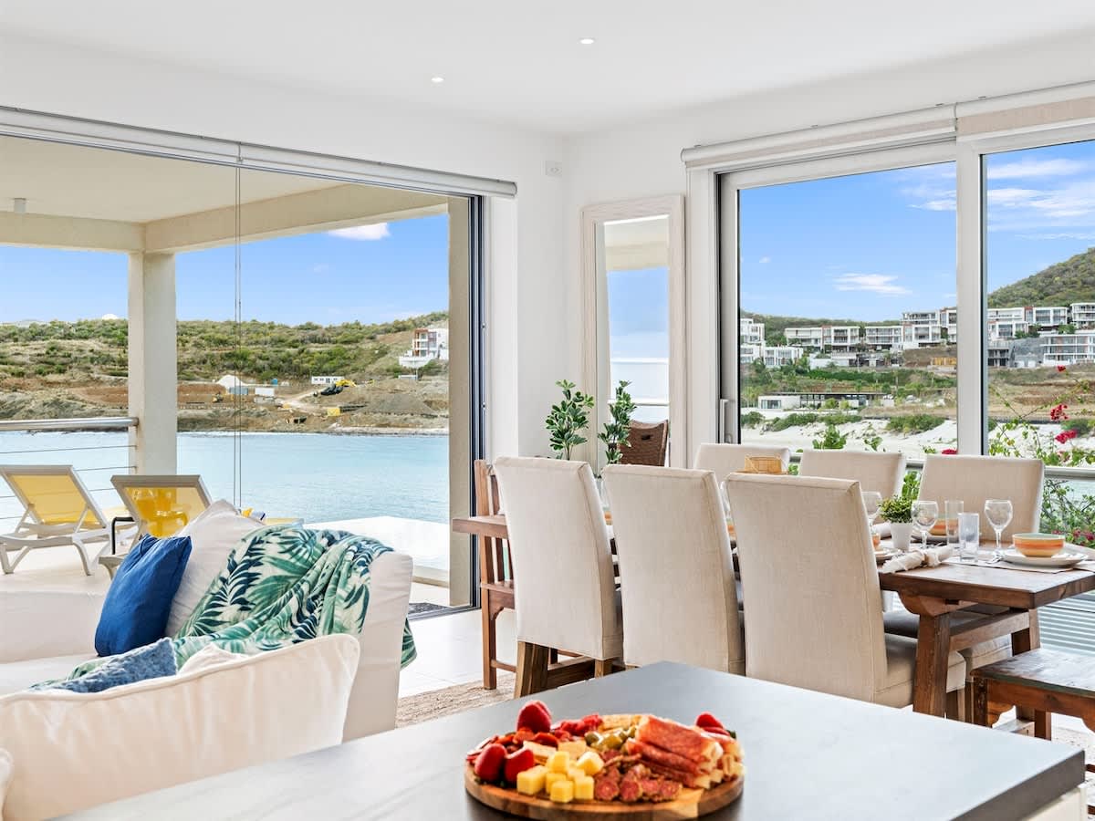 Villa Solandra – 3BR Oceanfront Sunset w/ Pool in Indigo Bay · Sint Maarten