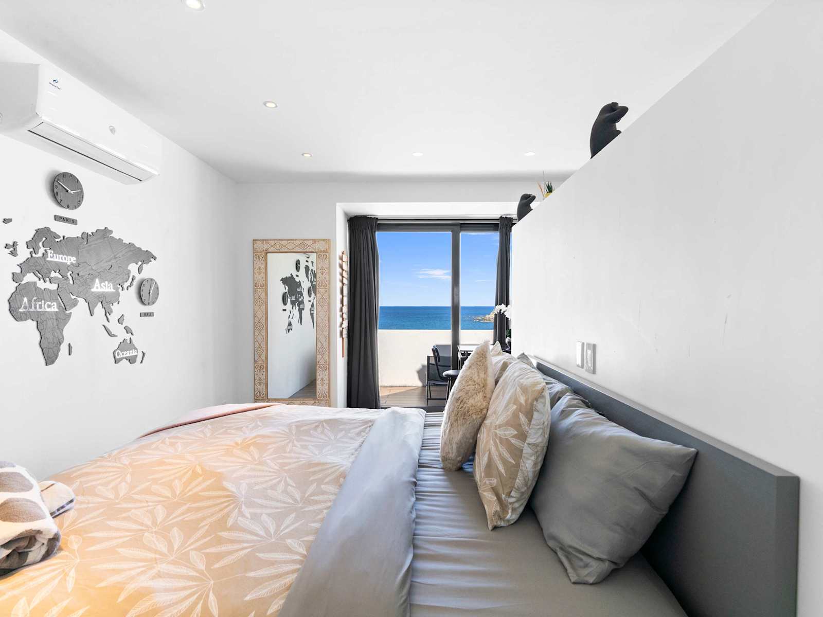 Modern Indigo Bay Studio 3 Min Walk To Beach — view 2