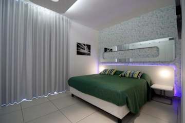 Italian apartment rental with pool
