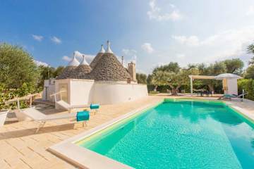 A swimming pool at a trullo