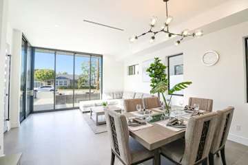 Dining Room accomodates 6 people.