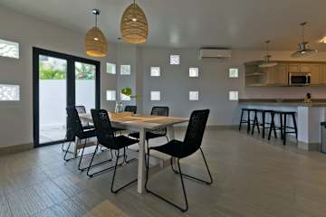 Lower Suite - Dining