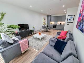 City Centre Townhouse by Piccadilly | Free Parking
