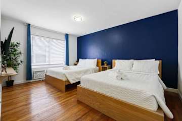 Beach Retreat Modern Sunny Studio | Steps to Sand