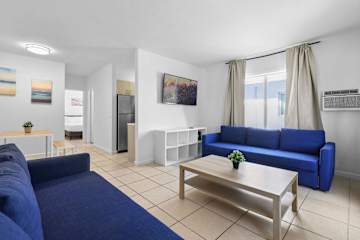 Chic Miami Beach Apt: Steps to the Beach!