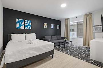 Steps from Ocean | Airy Stay Chic Coastal 1BR